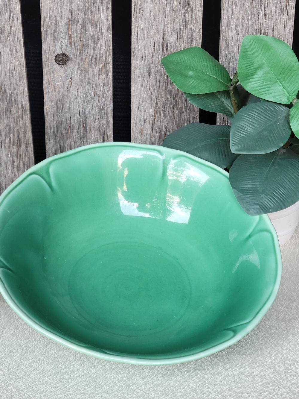 Mount Clemens Green Petal Ceramic Serving Bowl 1930's - Picture 4 of 6